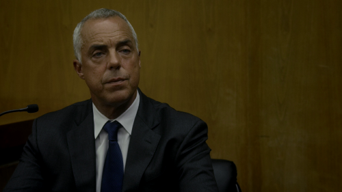 Bosch.S03E01.019.png