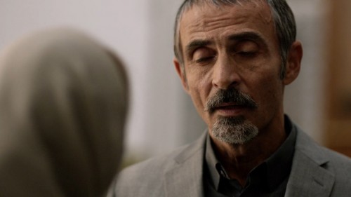 Homeland.S03E12.BluRay.iPad.720p.AAC.x264-CHDPAD.mp4_20180701_105955.918.jpg