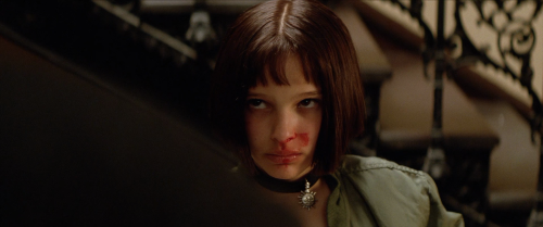 Leon.The.Professional.1994.REMASTERED.EXTENDED.1080p.BluRay.TrueHD.7.1.Atmos.2Audio.H265.10bit-CHD.mkv_20190917_114656.154.png