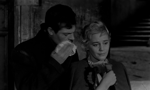 Le.Notti.Bianche.1957.BluRay.1080p.DTS-HDMA.2.0.x264-CHD.mkv_20200402_165604.392.png