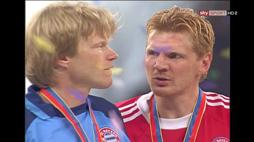 20010523_UCL_Classics_Finale-2001-02_-FC-Bayern-Munchen---FC-Valencia_SKYHD_rgfootball.net.ts_20200407_231213.886.png