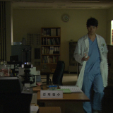 Dr.Jin-Disc-1-scr05