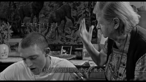 La.Haine.1995.UHD.BluRay.2160p.HEVC.DTS-HD.MA.5.1-AAOurBits_20210109_131525.255.jpg